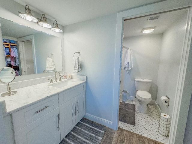 901 Seafarer Circle 101, Jupiter, FL 33477