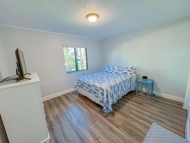 901 Seafarer Circle 101, Jupiter, FL 33477