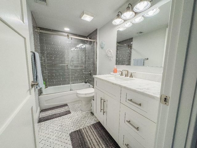 901 Seafarer Circle 101, Jupiter, FL 33477