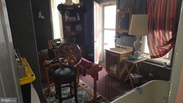 6 N 12TH ST, Pottsville, PA 17901