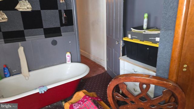 6 N 12TH ST, Pottsville, PA 17901