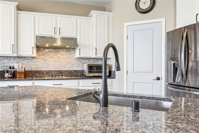 9490 Wild Valley Avenue, Las Vegas, NV 89148