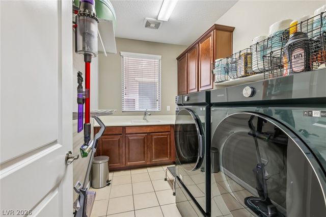 9490 Wild Valley Avenue, Las Vegas, NV 89148