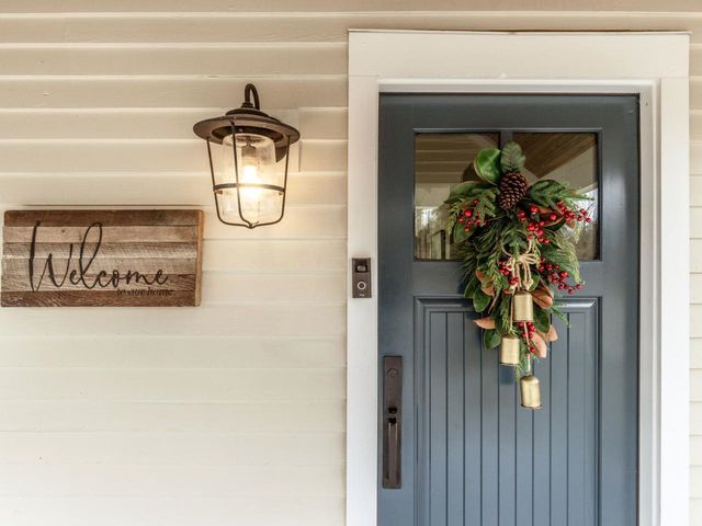 1549 Hinesburg Road, South Burlington, VT 05403