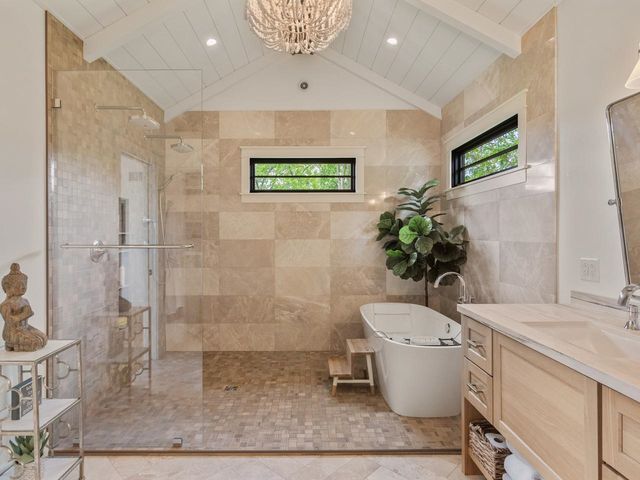 1549 Hinesburg Road, South Burlington, VT 05403