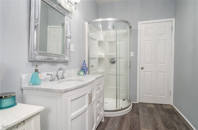 4528 Gintz Road NE, Dover, OH 44622