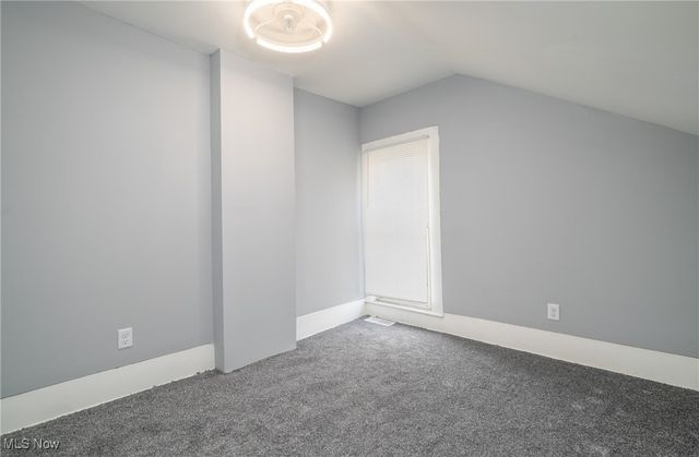 4528 Gintz Road NE, Dover, OH 44622