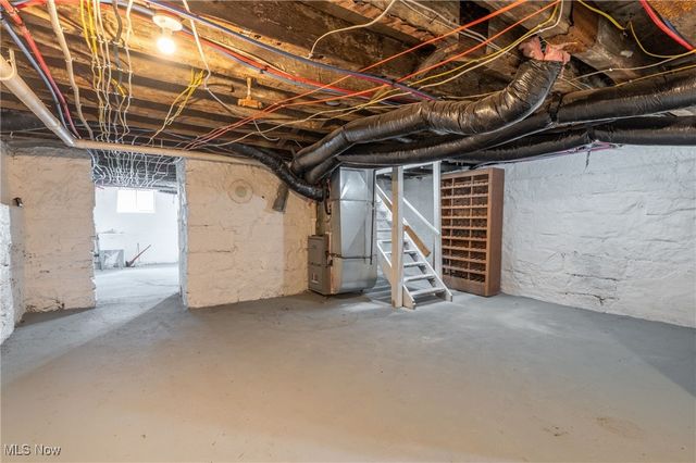 4528 Gintz Road NE, Dover, OH 44622