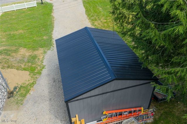 4528 Gintz Road NE, Dover, OH 44622