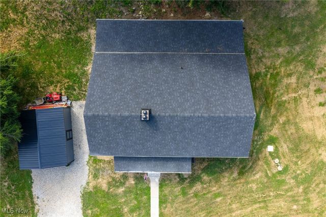 4528 Gintz Road NE, Dover, OH 44622