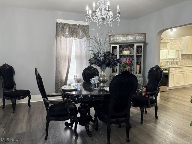 4528 Gintz Road NE, Dover, OH 44622