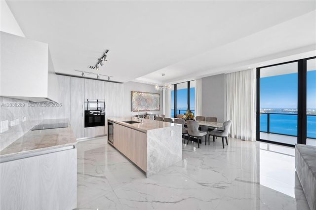 3131 NE 7th Ave PH5201, Miami, FL 33137