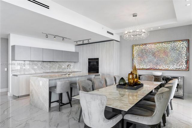 3131 NE 7th Ave PH5201, Miami, FL 33137