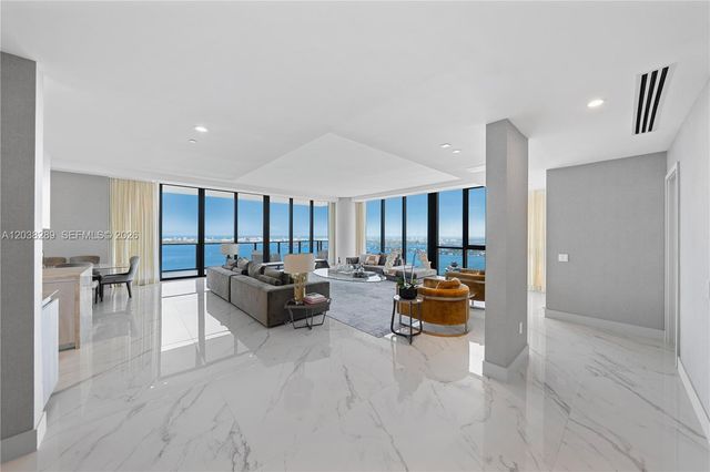 3131 NE 7th Ave PH5201, Miami, FL 33137