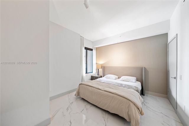 3131 NE 7th Ave PH5201, Miami, FL 33137