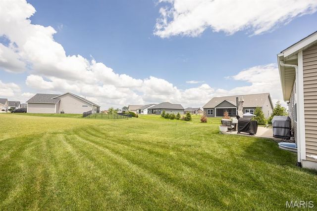 656 Fairway Wood Drive, O'fallon, IL 62269