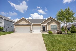 656 Fairway Wood Drive, O'fallon, IL 62269