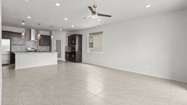 4222 Via De Ventura, Santa Fe, NM 87507