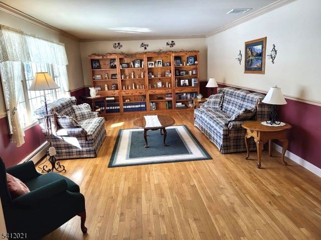 3 Renault Rd, West Milford Twp., NJ 07480