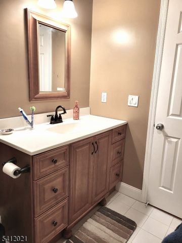 3 Renault Rd, West Milford Twp., NJ 07480