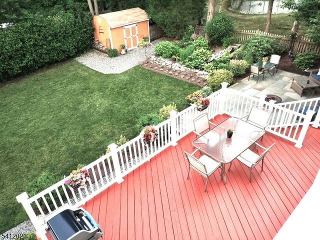 3 Renault Rd, West Milford Twp., NJ 07480