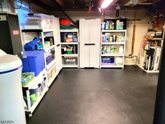 3 Renault Rd, West Milford Twp., NJ 07480