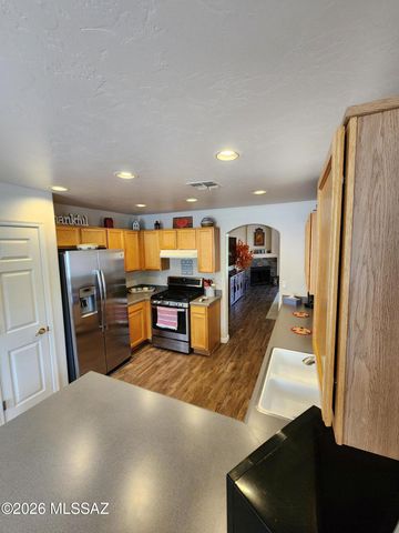 2411 E Skipping Rock Way, Oro Valley, AZ 85737