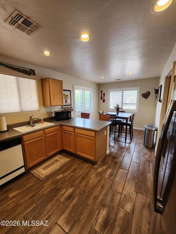 2411 E Skipping Rock Way, Oro Valley, AZ 85737