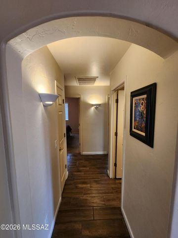 2411 E Skipping Rock Way, Oro Valley, AZ 85737