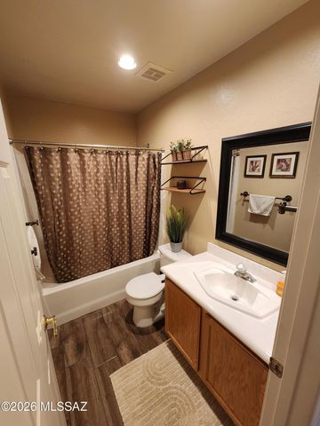 2411 E Skipping Rock Way, Oro Valley, AZ 85737