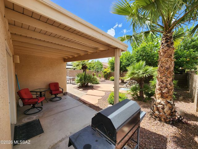 2411 E Skipping Rock Way, Oro Valley, AZ 85737