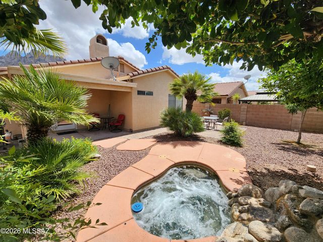 2411 E Skipping Rock Way, Oro Valley, AZ 85737