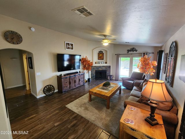 2411 E Skipping Rock Way, Oro Valley, AZ 85737