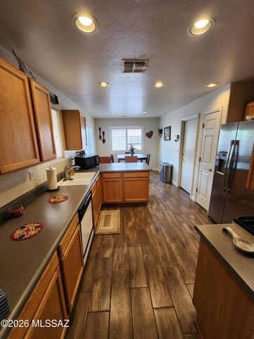 2411 E Skipping Rock Way, Oro Valley, AZ 85737