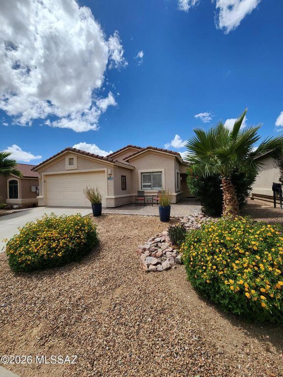 2411 E Skipping Rock Way, Oro Valley, AZ 85737