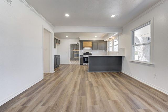 2604 Kings Way, The Village, OK 73120