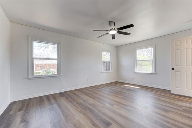 2604 Kings Way, The Village, OK 73120