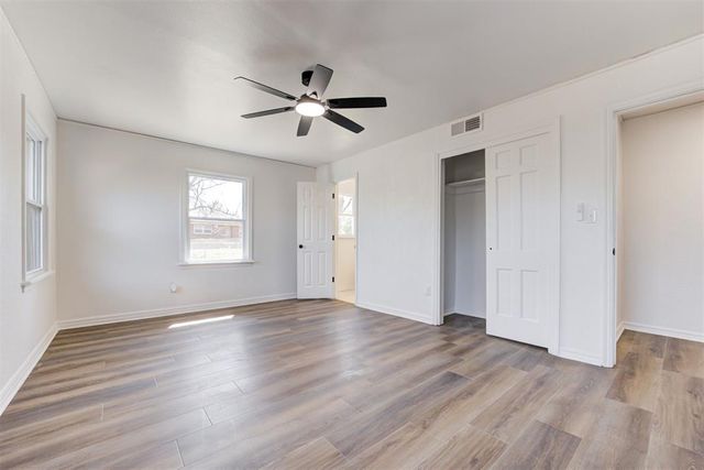 2604 Kings Way, The Village, OK 73120