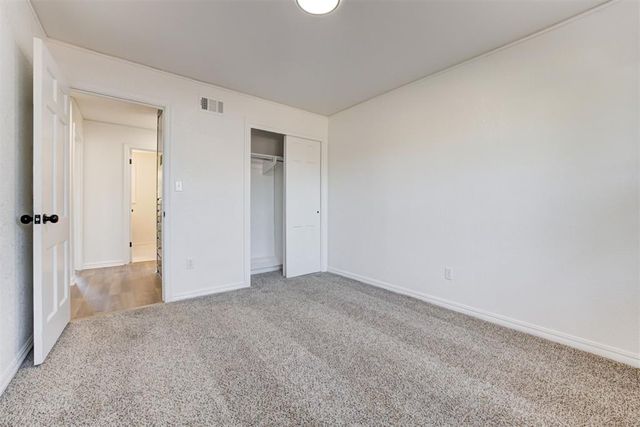 2604 Kings Way, The Village, OK 73120