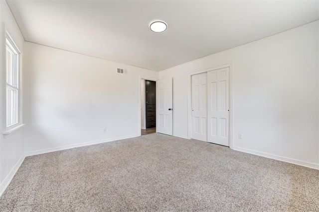 2604 Kings Way, The Village, OK 73120