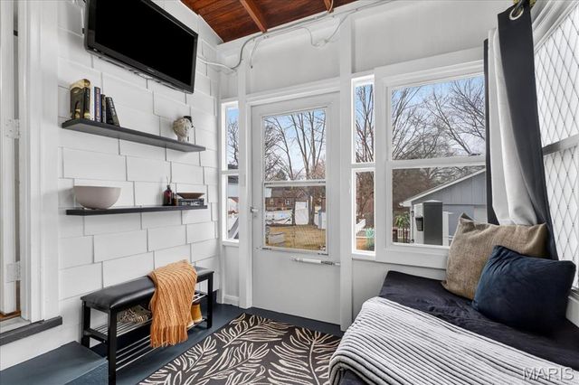 969 N Castello Street, Florissant, MO 63031