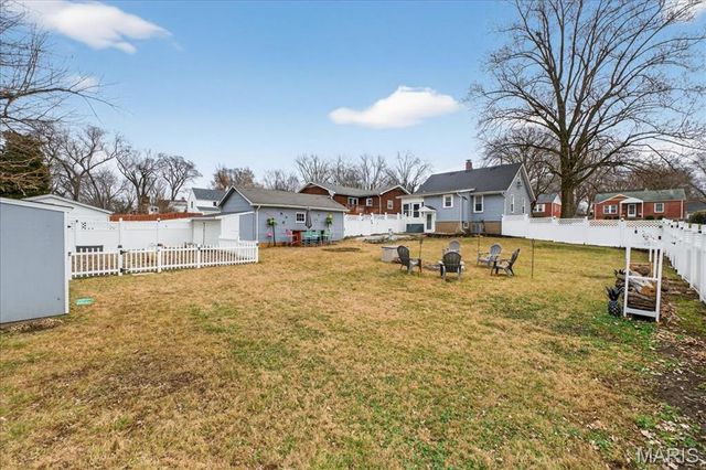 969 N Castello Street, Florissant, MO 63031