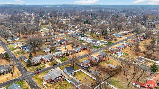 969 N Castello Street, Florissant, MO 63031