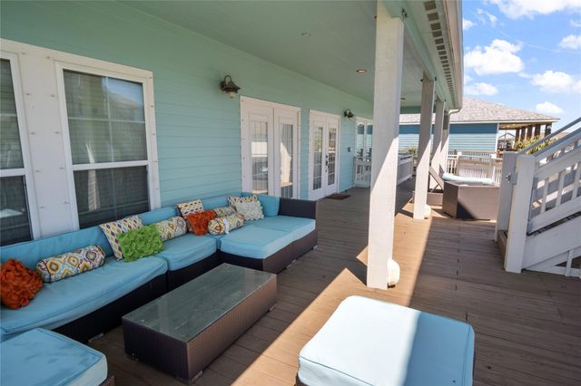 2366 Sandman, Crystal Beach, TX 77650