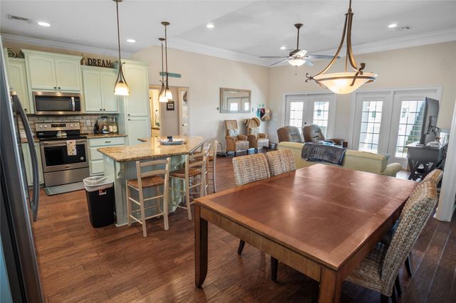 2366 Sandman, Crystal Beach, TX 77650