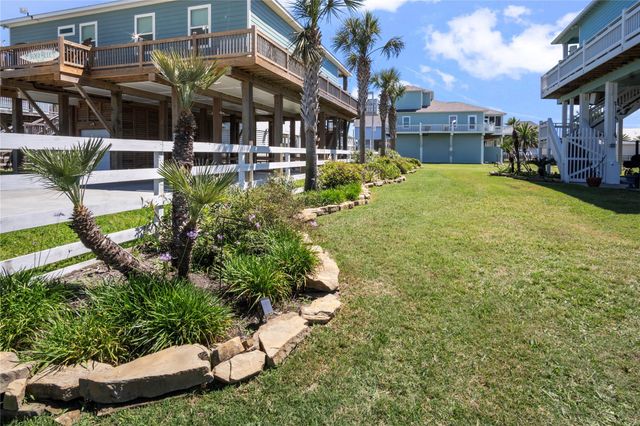 2366 Sandman, Crystal Beach, TX 77650