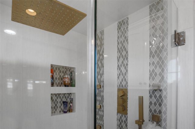 2366 Sandman, Crystal Beach, TX 77650