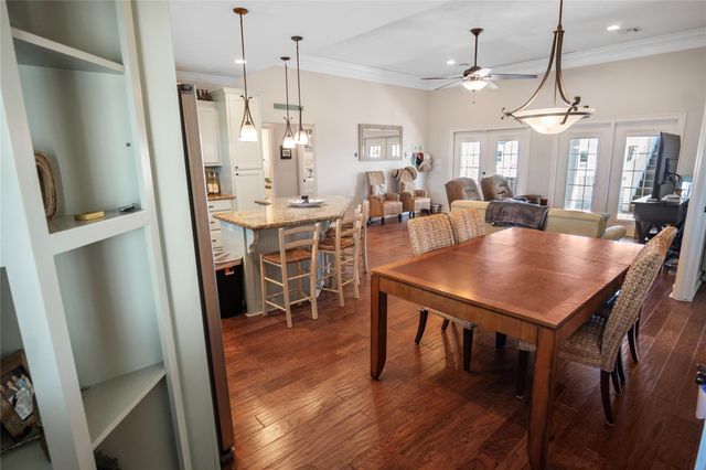 2366 Sandman, Crystal Beach, TX 77650