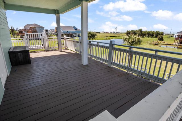 2366 Sandman, Crystal Beach, TX 77650