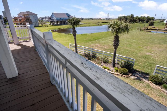 2366 Sandman, Crystal Beach, TX 77650